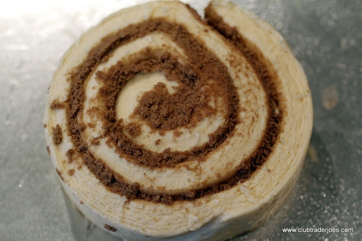 Trader Joe's Jumbo Cinnamon Rolls closeup