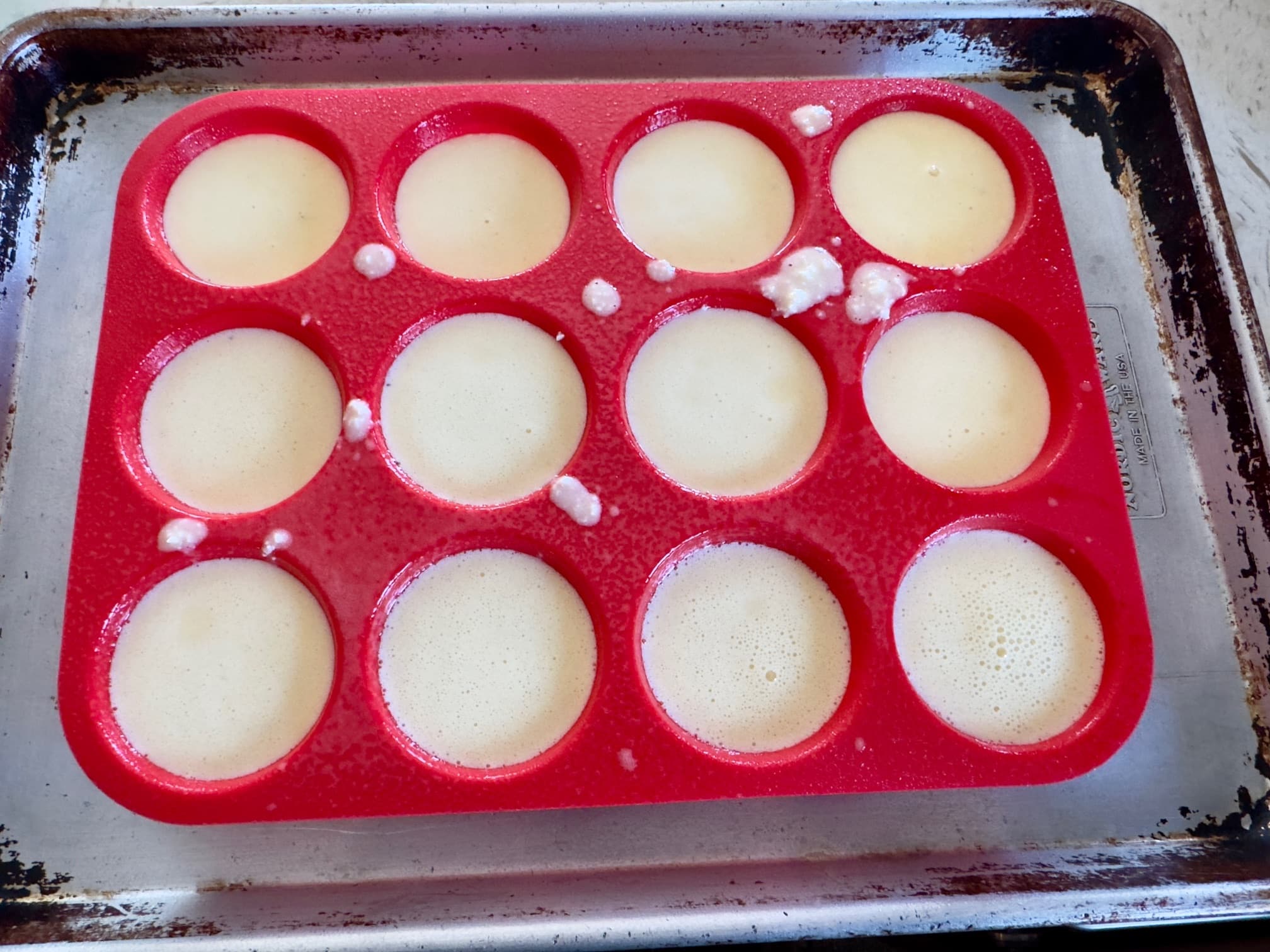 This is what it looks like after pouring in the mixture
